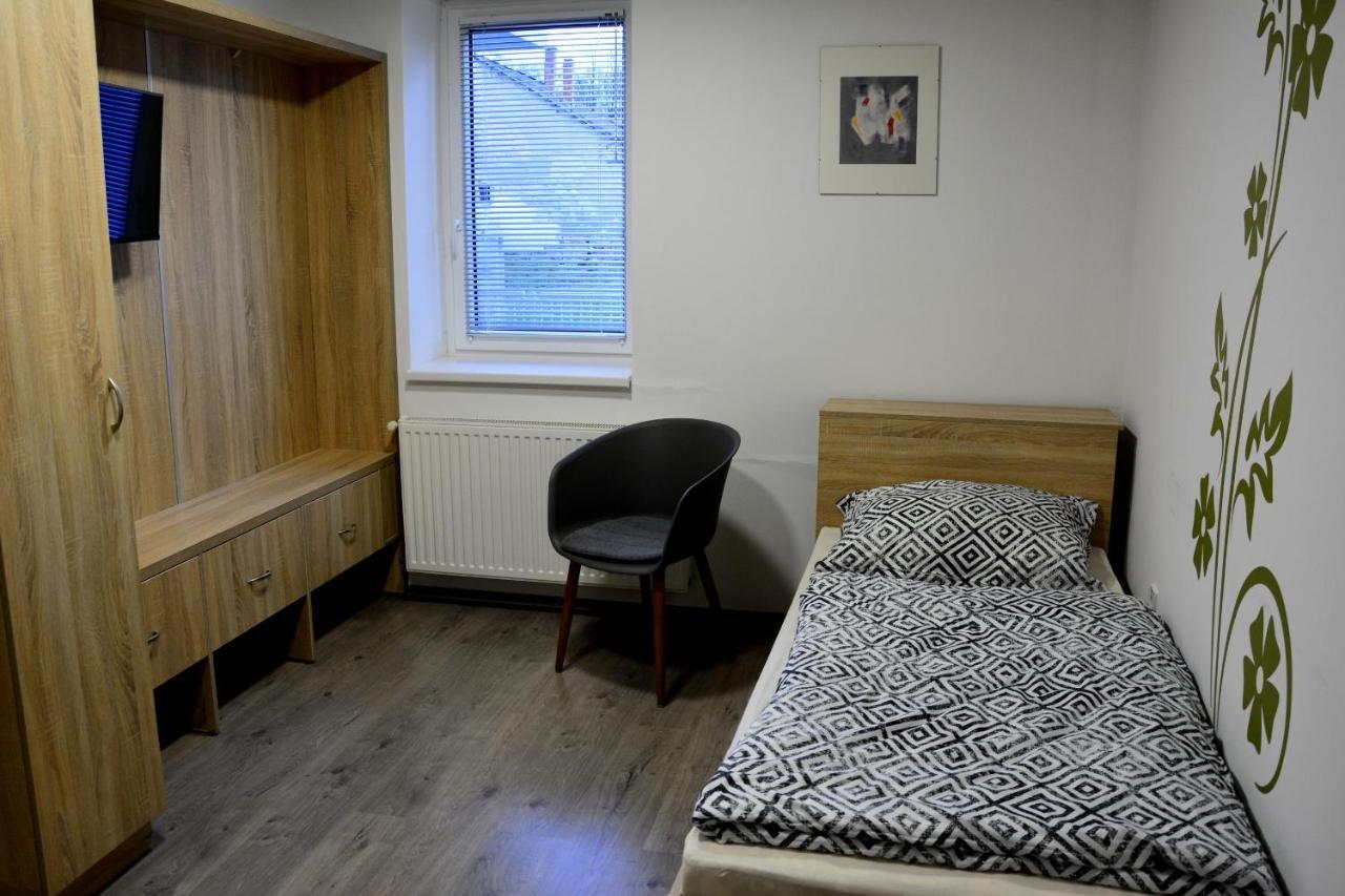 Dentissimi Vendegszobak Mosonmagyaróvár Exterior foto